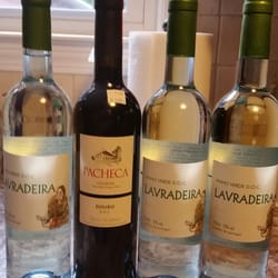 Banas Package Store - Lavradeira