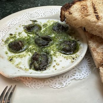 Juliette Restaurant - Escargot - Bars Near Me - Brooklyn, New York