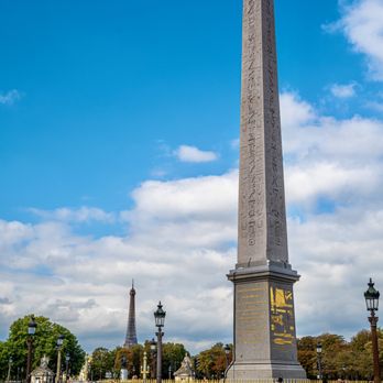 Place de la Concorde - Basically where everyone got guillotined during the revolution. "Headliners" included Louis XVI and Marie Antoinette - Public Plazas Near Me Place de la Concorde - Basically where everyone got guillotined during the revolution. "Headliners" included Louis XVI and Marie Antoinette - Public Plazas Near Me