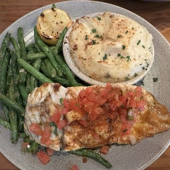 Pacific Catch - Sea bass with passion fruit glaze and sesame green beans and mashed potatoes - Seafood Near Me - Dublin, California Pacific Catch - Sea bass with passion fruit glaze and sesame green beans and mashed potatoes - Seafood Near Me - Dublin, California
