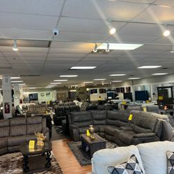 Tampa Furniture Outlet - Lutz