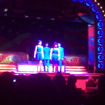 Silver Dollar City's Showboat - Performing Arts Near Me - Branson, Missouri