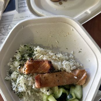 sweetgreen - Healthy Salads, Wraps, and Bowls - What you get for $20. Not even a full plate and very dry overcooked salmon slices - Salad Near Me - Encino, California sweetgreen - Healthy Salads, Wraps, and Bowls - What you get for $20. Not even a full plate and very dry overcooked salmon slices - Salad Near Me - Encino, California