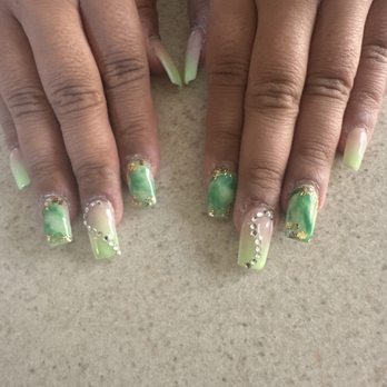 The Beauty Bar Nails and Lashes - Nail Salons Near Me - Las Vegas, Nevada