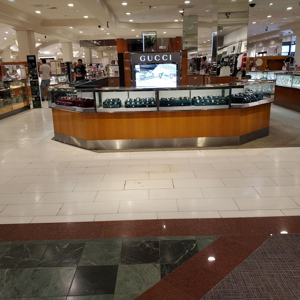 Macy's - Department Stores Near Me - Sherman Oaks, California