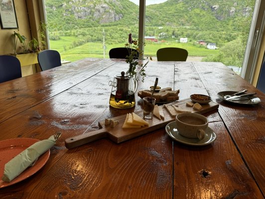Lofoten Gårdsysteri by null