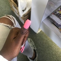T & T Nail Salon