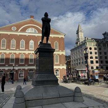 Samuel Adams Statue - Next to Fanuil Hall near the freedom trail. - Landmarks & Historical Buildings Near Me - Boston, Massachusetts Samuel Adams Statue - Next to Fanuil Hall near the freedom trail. - Landmarks & Historical Buildings Near Me - Boston, Massachusetts