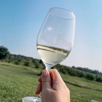 James Charles Winery & Vineyard - White wine - Wineries Near Me - Winchester, Virginia James Charles Winery & Vineyard - White wine - Wineries Near Me - Winchester, Virginia