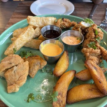 Chicha Peruvian Kitchen Midtown - Chicha appetizer platter.   Great combo to try multiple specialties. - Peruvian Near Me - Sacramento, California