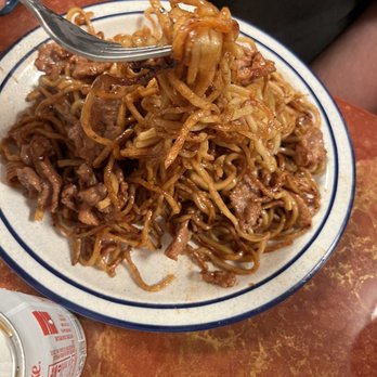 Annie’s House - Beef chow mein (crispy, was ordered upon request) - Chinese Near Me - Marina, California Annie’s House - Beef chow mein (crispy, was ordered upon request) - Chinese Near Me - Marina, California