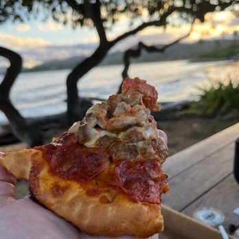 Vivi's Pizza & Pasta - I love pizza on da beach - Pizza Near Me - Kapaʻa, Hawaii Vivi's Pizza & Pasta - I love pizza on da beach - Pizza Near Me - Kapaʻa, Hawaii