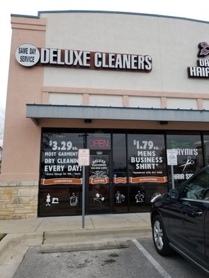 Deluxe Cleaners