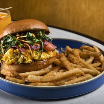 Sugarcane - Breakfast sandwich
Country scrambled eggs, bacon, cheddar cheese, tomato, arugula, roasted garlic aioli, brioche, shoe string potatoes - Cocktail Bars Near Me - Las Vegas, Nevada Sugarcane - Breakfast sandwich
Country scrambled eggs, bacon, cheddar cheese, tomato, arugula, roasted garlic aioli, brioche, shoe string potatoes - Cocktail Bars Near Me - Las Vegas, Nevada