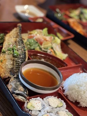 Wa Sushi & Izakaya by null