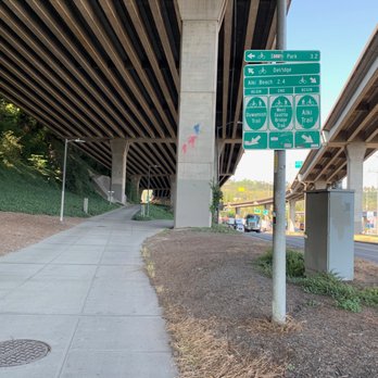 Duwamish Trail - Three trails, two continue on, one ends. Duwamish Trail off to the left. - Hiking Near Me - Seattle, Washington Duwamish Trail - Three trails, two continue on, one ends. Duwamish Trail off to the left. - Hiking Near Me - Seattle, Washington