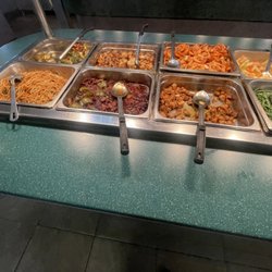 Kingdom Buffet - Food pans were low and not fresh. I paid dinner prices for lunch leftovers