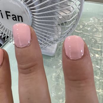 Lee Nails - Nail Salons Near Me - Chicago, Illinois