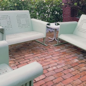 Howley's Restaurant - Outside lounge 60's chairs - Diners Near Me - West Palm Beach, Florida