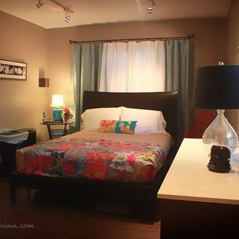 Babymoon Inn Birth Center - Birthing Suite - Doulas Near Me - Phoenix, Arizona Babymoon Inn Birth Center - Birthing Suite - Doulas Near Me - Phoenix, Arizona