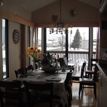 Bed & Breakfast Calgary City View - Just enjoy the best relaxing view
from city lights and Rockies - Bed & Breakfast Near Me - Calgary, Alberta Bed & Breakfast Calgary City View - Just enjoy the best relaxing view
from city lights and Rockies - Bed & Breakfast Near Me - Calgary, Alberta