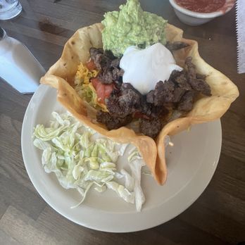 Garcia’s - Taco salad with beef fajita - Mexican Near Me - New Braunfels, Texas Garcia’s - Taco salad with beef fajita - Mexican Near Me - New Braunfels, Texas