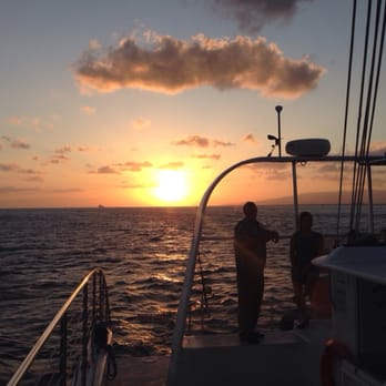 Makani Catamaran - Boating Near Me - Honolulu, Hawaii