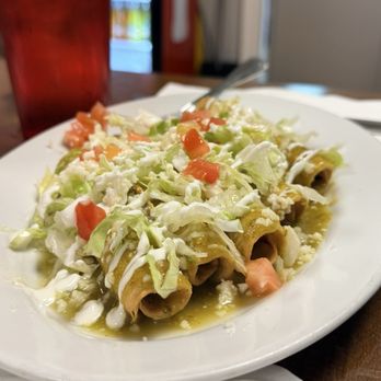 Chilangos - Taquitos dorados de pollo - Beer Bar Near Me - Tifton, Georgia