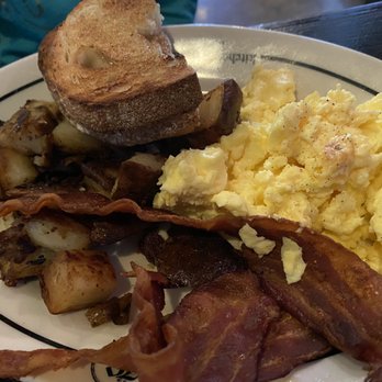 Bosscat Kitchen & Libations - #BosscatKitchenAndLibations #NewportBeachCA #OldFaithfulBreakfast $14 (1/2/22) #HappyNewYear #cheers #YelpOC #jenniinsocal - New American Near Me - Irvine, California Bosscat Kitchen & Libations - #BosscatKitchenAndLibations #NewportBeachCA #OldFaithfulBreakfast $14 (1/2/22) #HappyNewYear #cheers #YelpOC #jenniinsocal - New American Near Me - Irvine, California