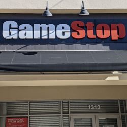 GameStop - GameStop