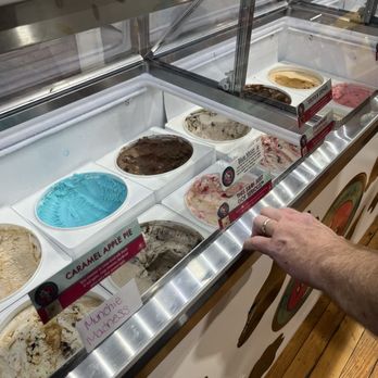 Pine Mountain Country Coffee House - So many delicious ice cream flavors to choose from and fresh made waffle cones. - Coffee & Tea Near Me - Festus, Missouri