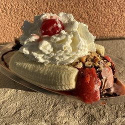 Austin's Homemade Ice Cream  - Banana split