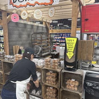Detwiler's Farm Market - Farmers Market Near Me - Palmetto, Florida Detwiler's Farm Market - Farmers Market Near Me - Palmetto, Florida