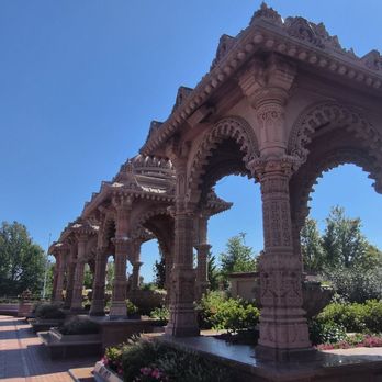 BAPS Swaminarayan Akshardham - Hindu Temples Near Me - Robbinsville, New Jersey