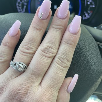 Serafina Nails & Spa - I come here all the time to get my nails done. - Nail Salons Near Me - Goodyear, Arizona