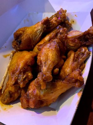 Eli's Sports Bar & Grill by null