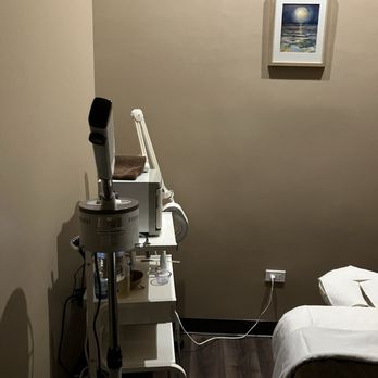 Akara Spa By Kuub - Massage Near Me - Honolulu, Hawaii Akara Spa By Kuub - Massage Near Me - Honolulu, Hawaii