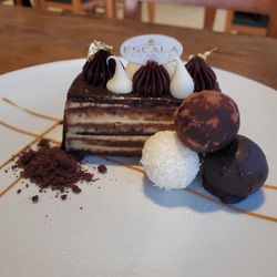 Escala Tagaytay - Another yummy treat. Try them all !