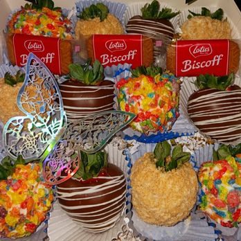 Amor Designs - Chocolate covered strawberries and other options offered! - Desserts Near Me