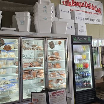 Villa Basque Café - Freezer section with Mild and hot Chorizo, various Tamales, Papusas - Delis Near Me - Carson City, Nevada Villa Basque Café - Freezer section with Mild and hot Chorizo, various Tamales, Papusas - Delis Near Me - Carson City, Nevada