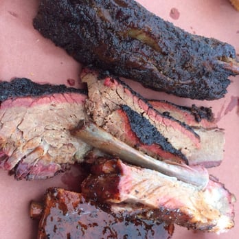 la Barbecue - Pound beef rib, 1/2 lb brisket, 1/2 pork ribs - Barbeque Near Me - Austin, Texas la Barbecue - Pound beef rib, 1/2 lb brisket, 1/2 pork ribs - Barbeque Near Me - Austin, Texas