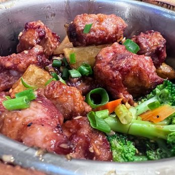 Fun Station - Close up of the Crispy Spare Ribs Bucket Rice - Noodles Near Me - Honolulu, Hawaii