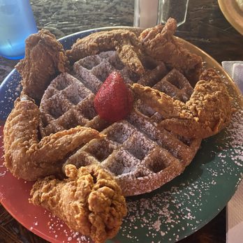 The Breakfast Klub - Chicken and waffles 10/10 - Breakfast & Brunch Near Me - Houston, Texas