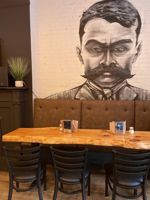 Tacos Victor Crescent by null