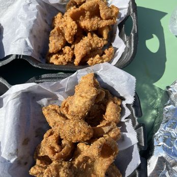 Catalina Tea Bar - Lemon pepper & Thai basil chicken skins - Cocktail Bars Near Me Catalina Tea Bar - Lemon pepper & Thai basil chicken skins - Cocktail Bars Near Me