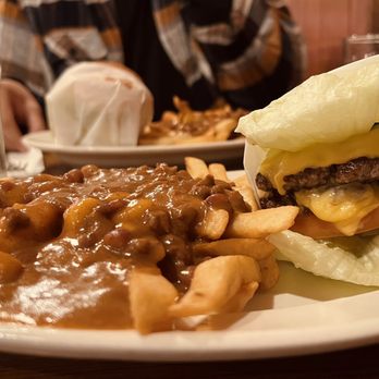 Pie 'n Burger - Big Ben, lettuce-wrapped (no spread or onion) + chili cheese fries...delicious - Burgers Near Me - Pasadena, California Pie 'n Burger - Big Ben, lettuce-wrapped (no spread or onion) + chili cheese fries...delicious - Burgers Near Me - Pasadena, California