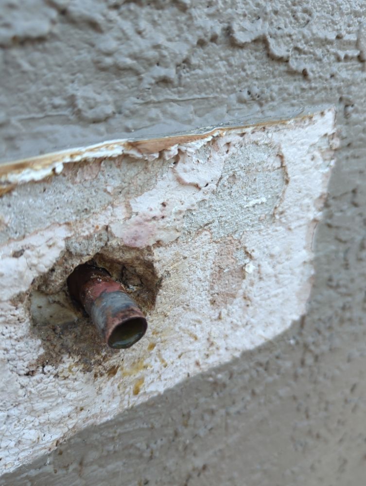 Slide of Arturo The Handyman Repairs