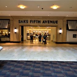 Polaris Fashion Place - Saks Fifth Avenue