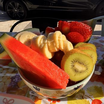 TC Organic - Fruit Bowl - Breakfast & Brunch Near Me - Playa del Rey, California