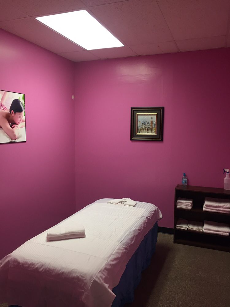 LILY SPA Updated August 2024 2508 NE 57th Ter, Gladstone, Missouri